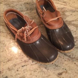 Women’s size 8 LL Bean Duck Moccasins